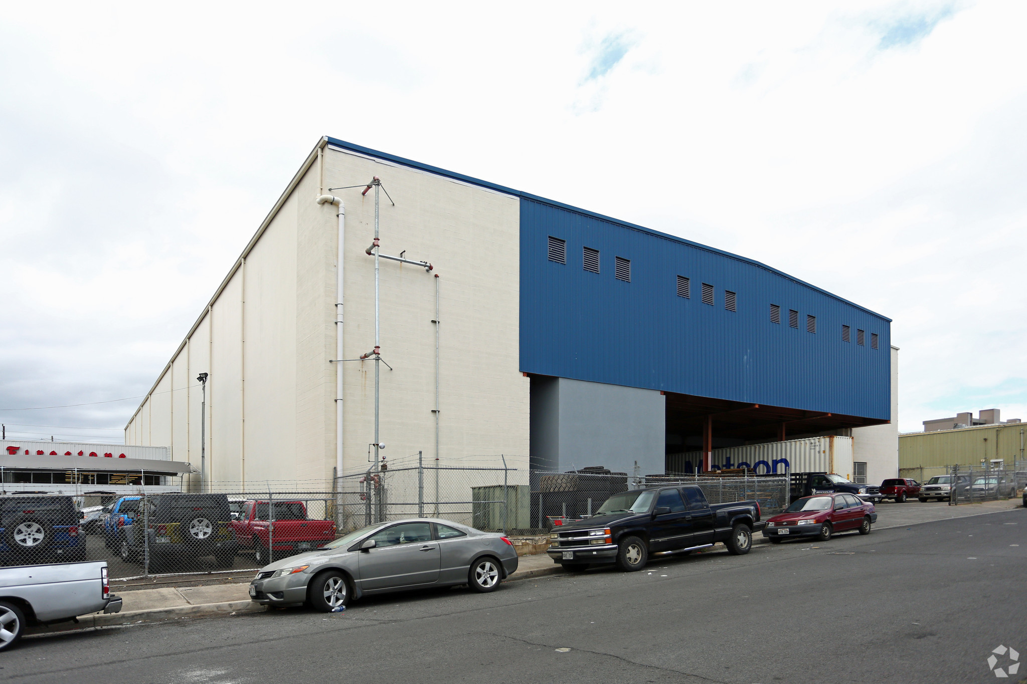 Waipahu Industrial building now available. Rare opportunity at 94299